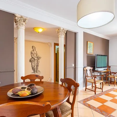Paloma Apartment